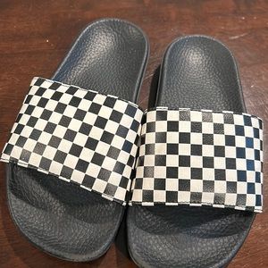 Vans checked slide used size 2.0